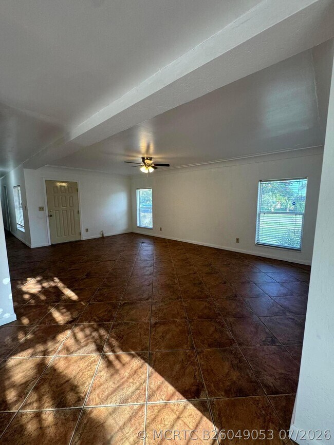 Foto del edificio - 7816 NW 70th Terrace