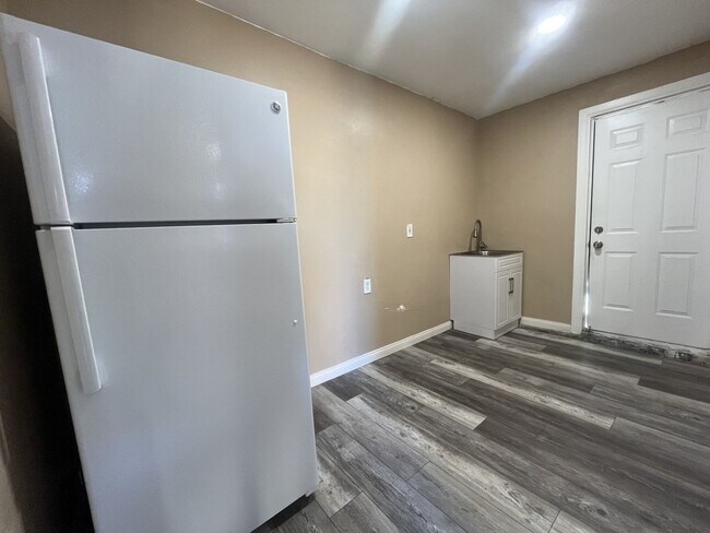 Building Photo - 18446 Barroso St