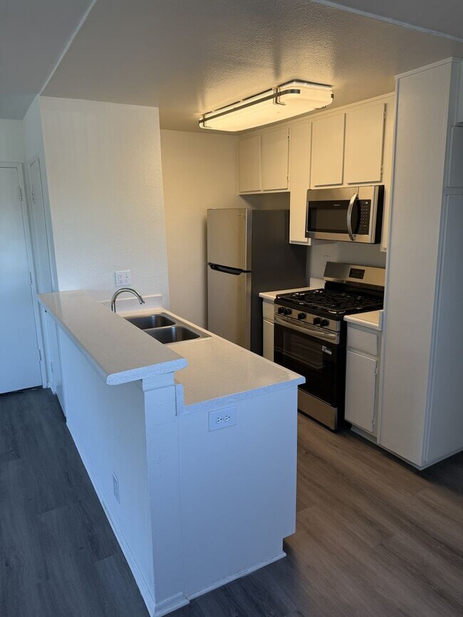 Interior Photo - Windward Isle