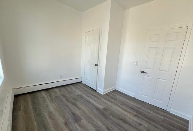 Building Photo - 207 Arlington Ave