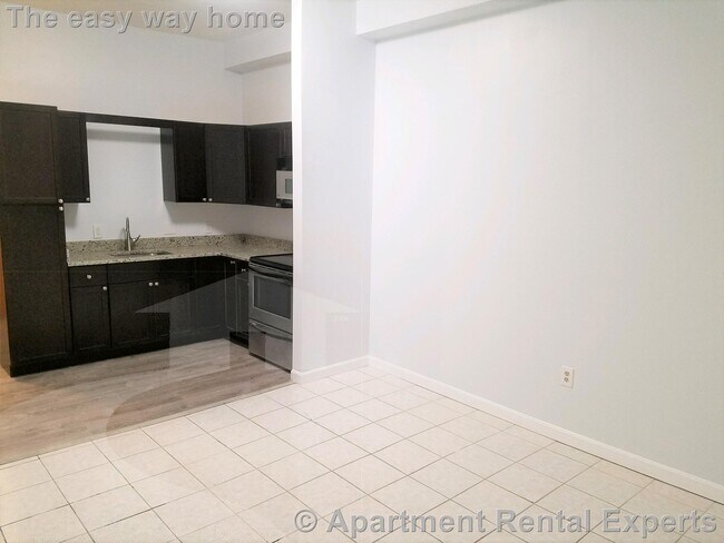 Foto del edificio - 4 Webster Ave