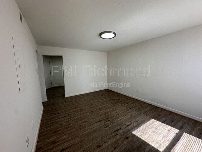 Building Photo - 3517 Briel St