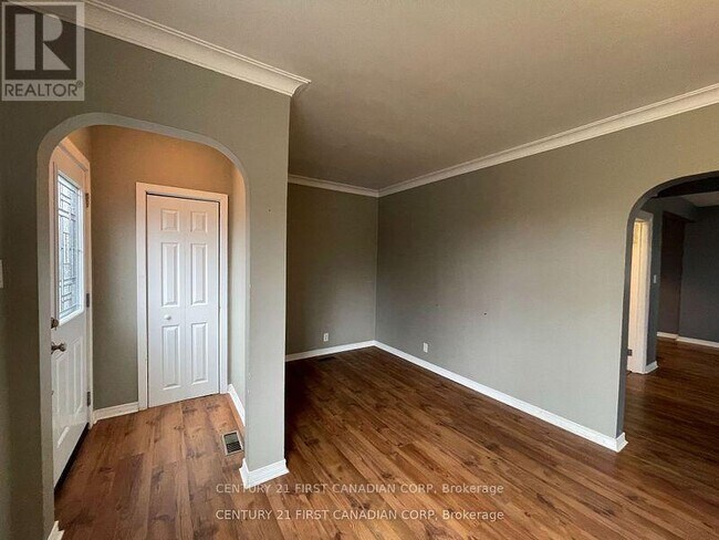 Photo du bâtiment - 64 Edward St