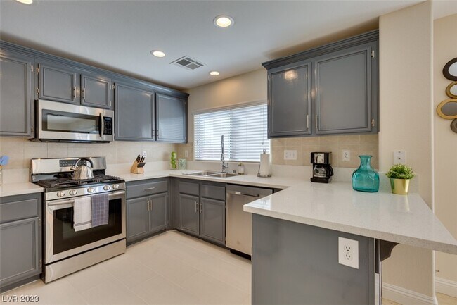 Building Photo - 6267 S Spoon River Ct