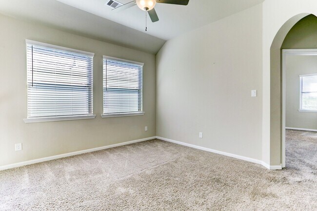 Foto del edificio - 2527 Terrace Point Dr