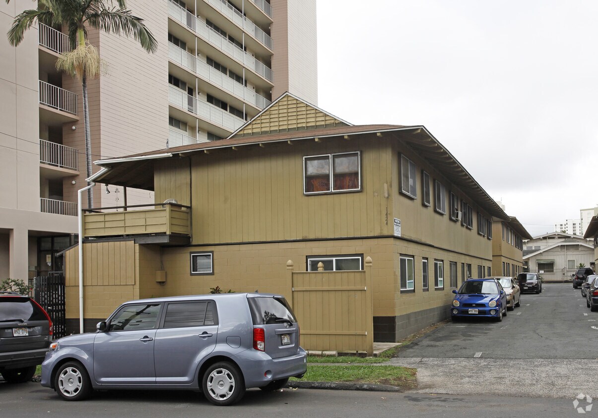 Foto del edificio - Alexander Apartments