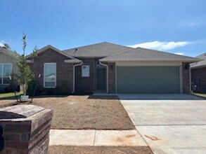 Building Photo - 18112 Austin Ct