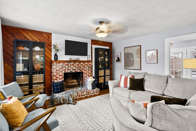 Foto del edificio - 1120 W Broadway