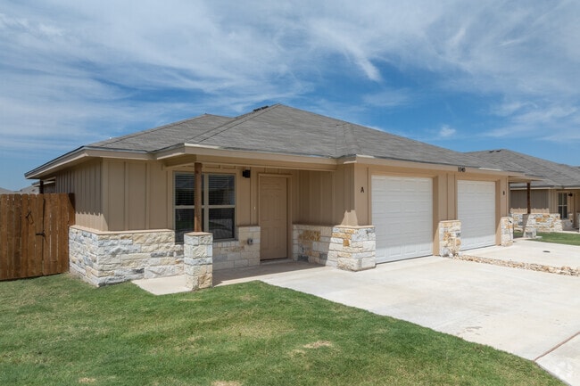 Foto del edificio - Southwood Hills Phase III