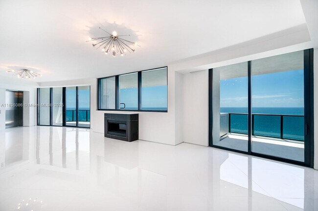 Foto del edificio - 18555 Collins Ave