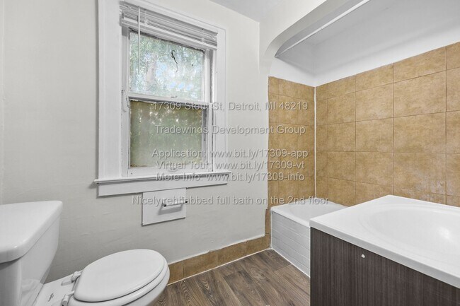 Foto del edificio - 17309 Stout St