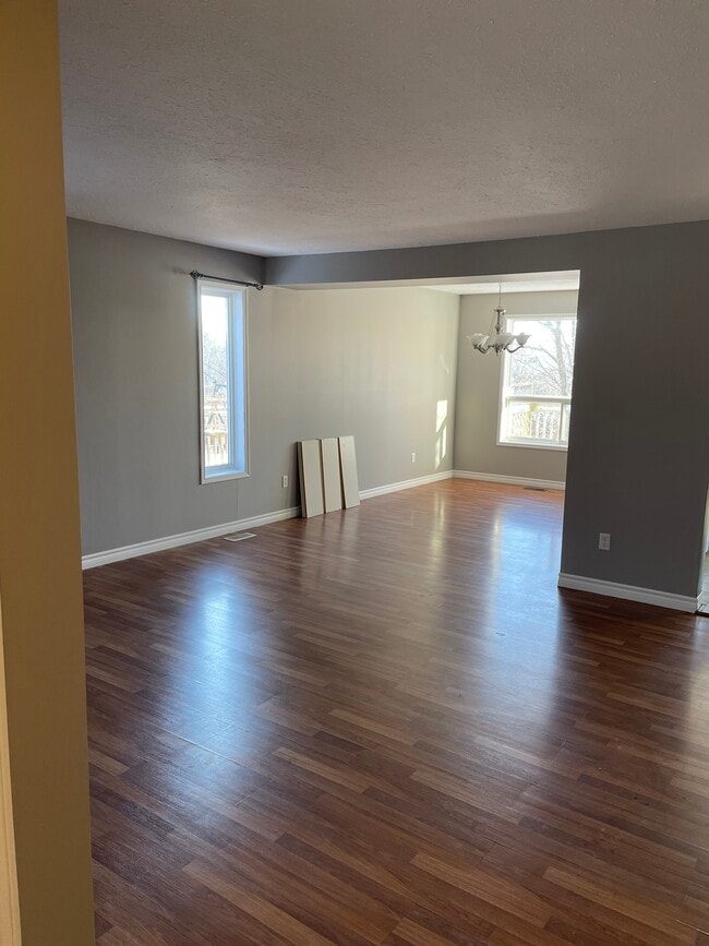 Building Photo - 56 Chesterton Ln