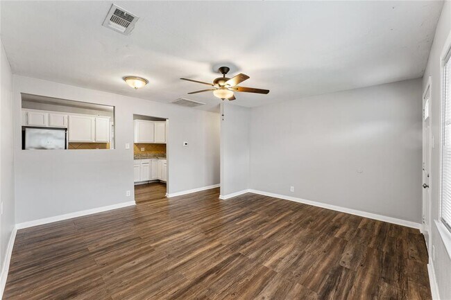 Building Photo - 4933 Angleton St