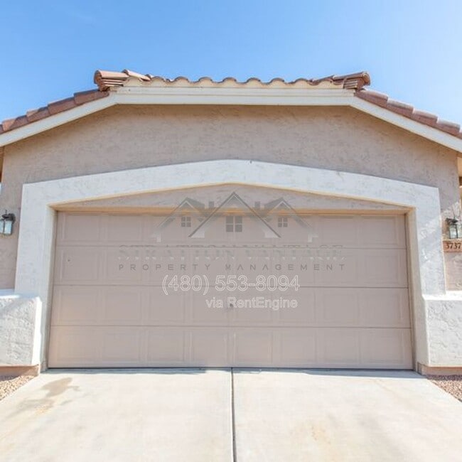 Building Photo - 3737 E Isabella Ave