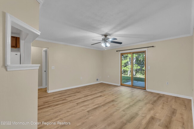 Building Photo - 134 Whispering Oaks Way