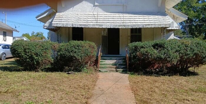 Foto principal - 114 Cedar St