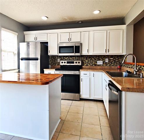 Building Photo - 6457 St Bernard Way