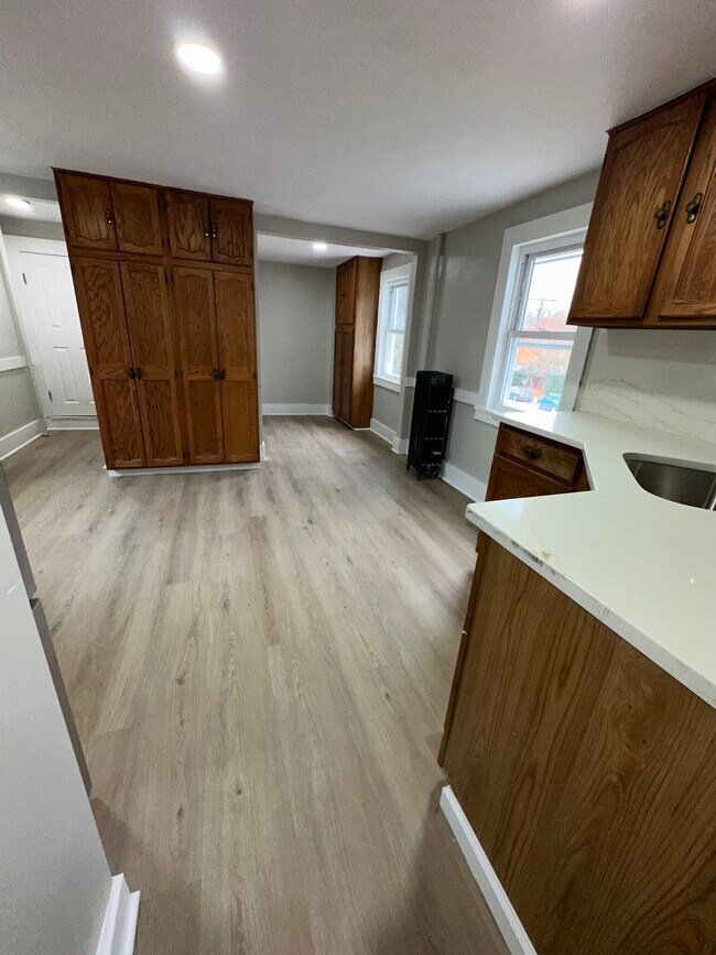 Foto del edificio - 34 Bulkeley Pl