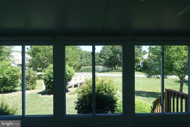 Foto del edificio - 6006 Bridgepointe Dr
