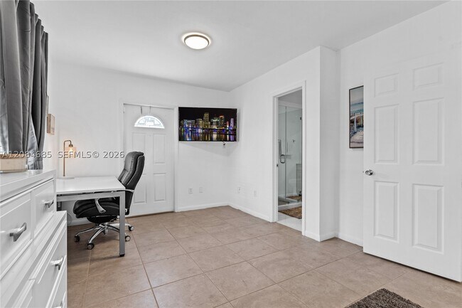Foto del edificio - 1430 NE 11th St