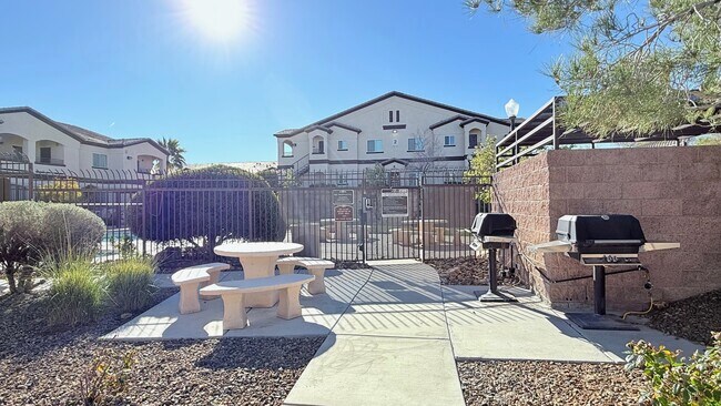 Foto del edificio - 2291 W Horizon Ridge Pky