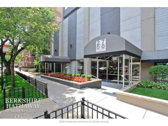 Primary Photo - 2700 N Hampden Court