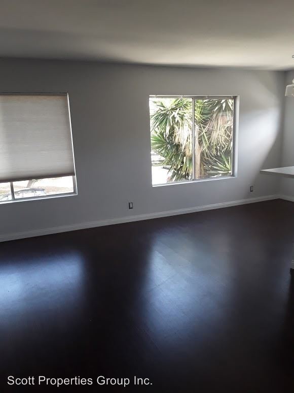 Foto del edificio - 10203-10215 Tabor St