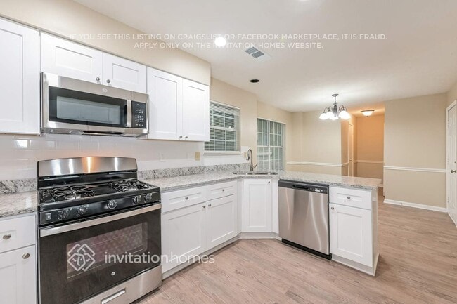 Foto del edificio - 4220 E Meadow Dr