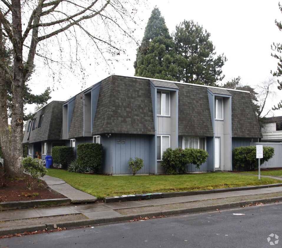 Building Photo - 3381-3399 SW 125th Ave