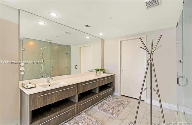 Foto del edificio - 3131 NE 7th Ave