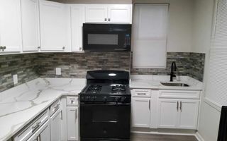 Foto del edificio - 4 Bedroom,2 Full Bathrooms