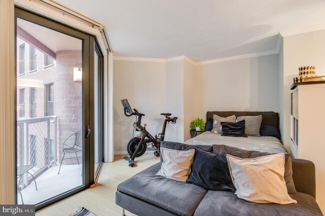 Foto del edificio - 631 D St NW