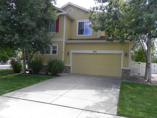 Foto del edificio - IMMACULATE 3 BEDROOM/2.5 BATH HOME IN THE ...