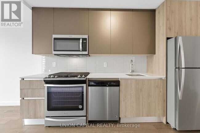 Building Photo - 2A Church St