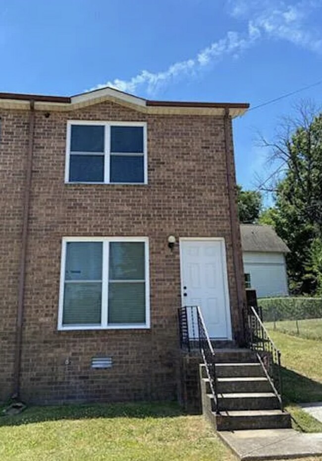 Foto del edificio - Charming 2 Bed, 1.5 Bath in the Heart of East Nashville