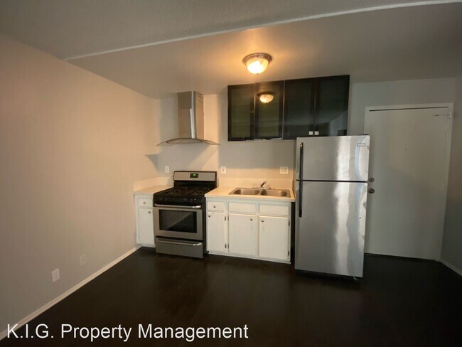 Foto del edificio - 1 br, 1 bath Apartment - 827 S. Wilton Pla...