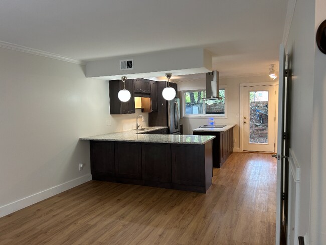 Photo - 3073 Colonial Way Apartment