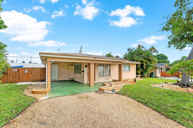 Foto del edificio - 4780 NE 8th Terrace