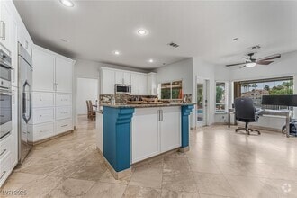 Building Photo - 56 Grossinger Ct