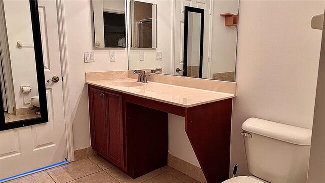 Building Photo - 3046 Grandiflora Dr