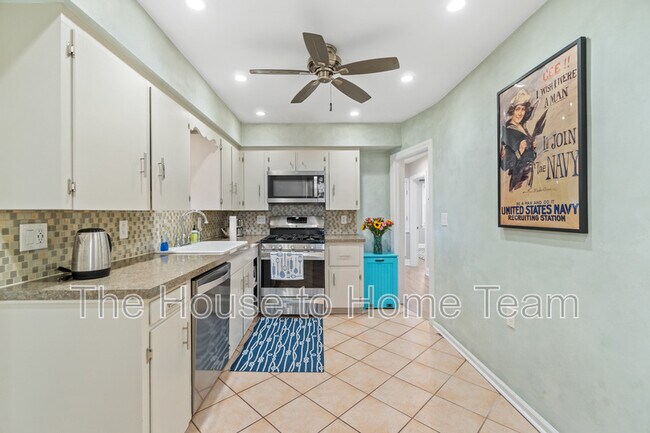 Foto del edificio - 405 Farrell St