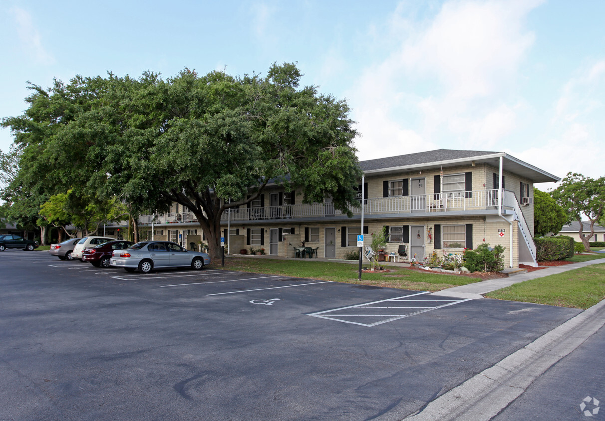 El Dorado Senior Apartments 55 or Over - Orlando, FL | Apartments.com