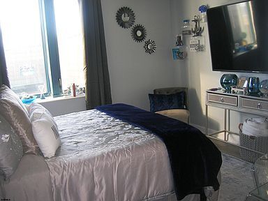 Foto del edificio - Stunning, Fully Renovated 2BR/2BA Condo at...