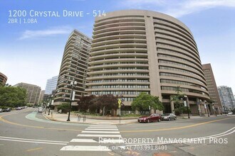Building Photo - 1200 Crystal Dr