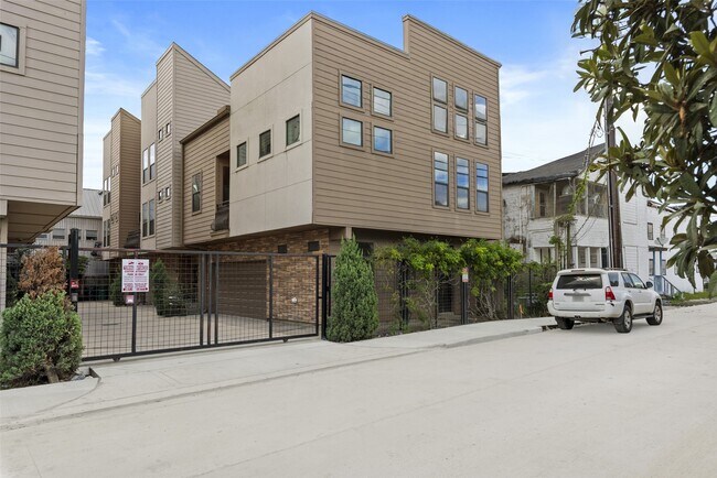Foto del edificio - 1420 Wilson St