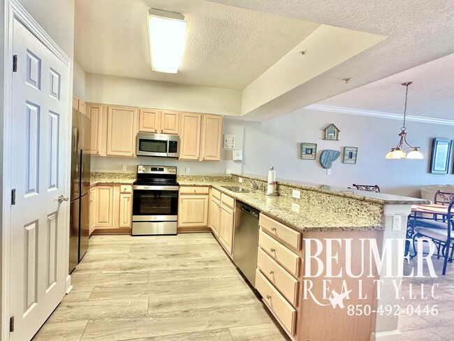 Building Photo - Rare Luxury Coastal Condo Available for 12...