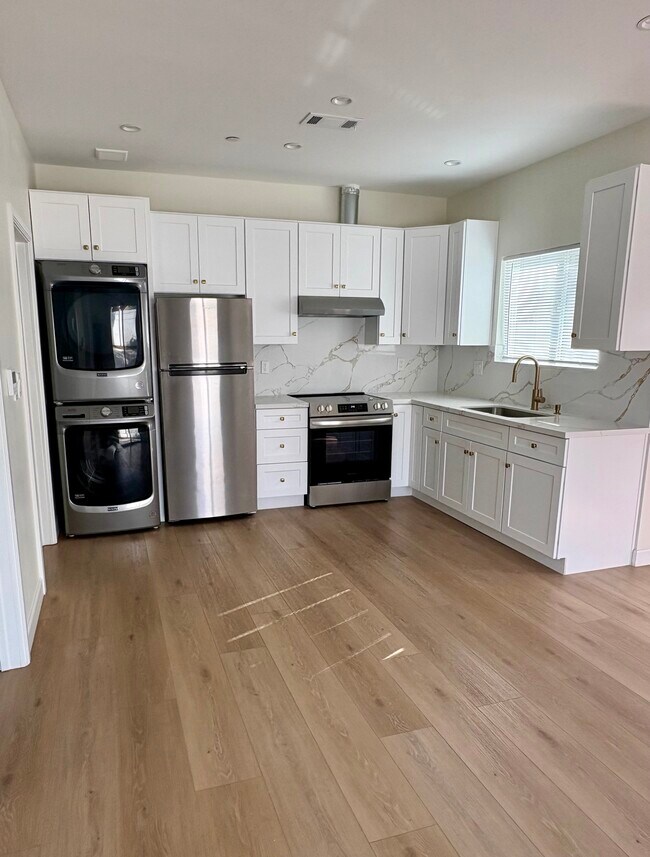 Cocina - 15857 Stare St