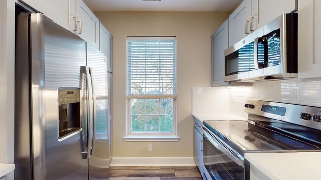 Interior Photo - Lenox Farms