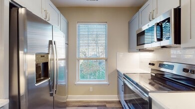 Interior Photo - Lenox Farms