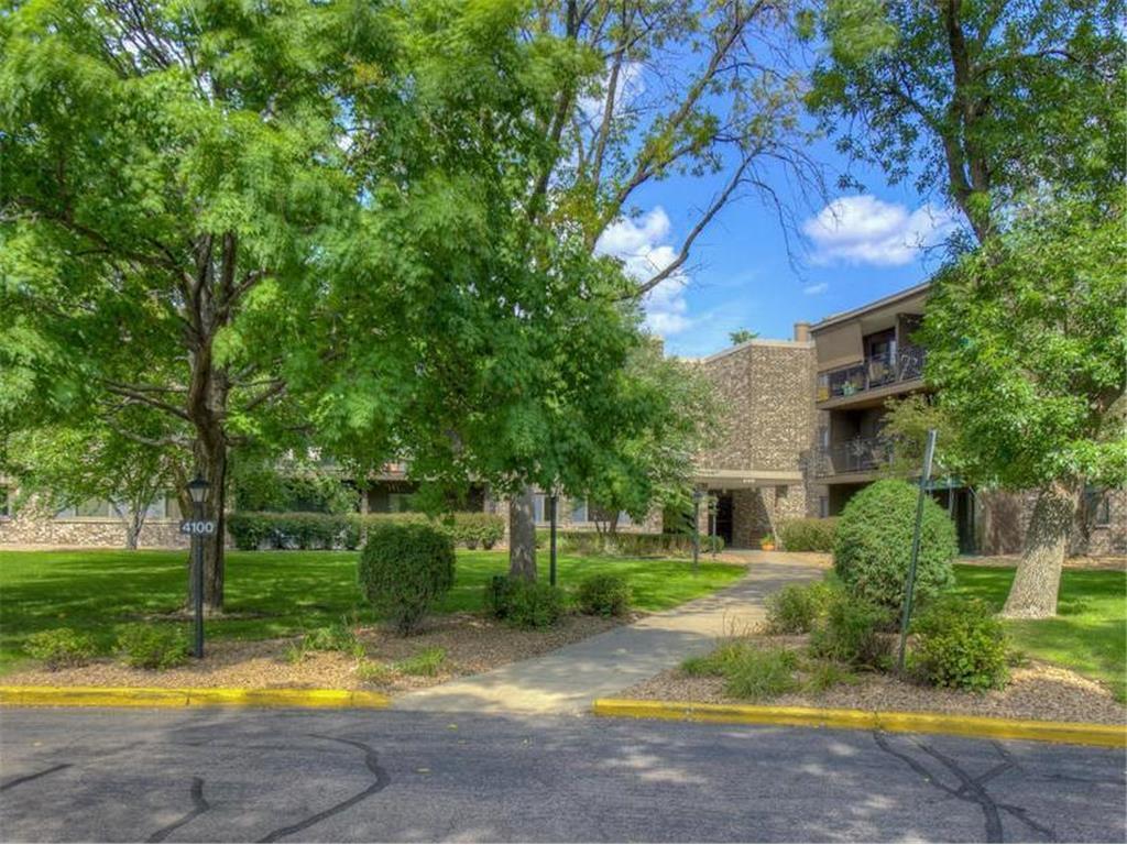 Primary Photo - 4100 Parklawn Ave